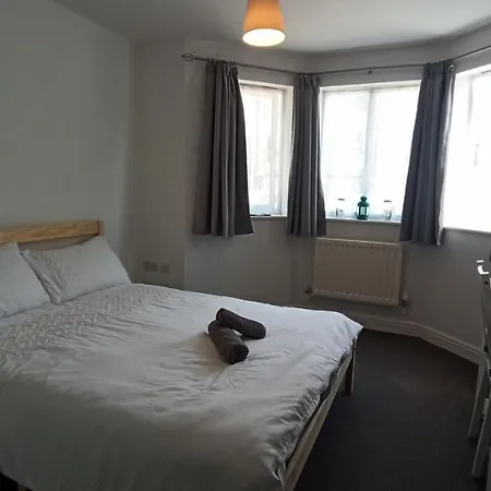 Bright, Chilled Ensuite Db Room In A Shared Flat! London Exterior photo