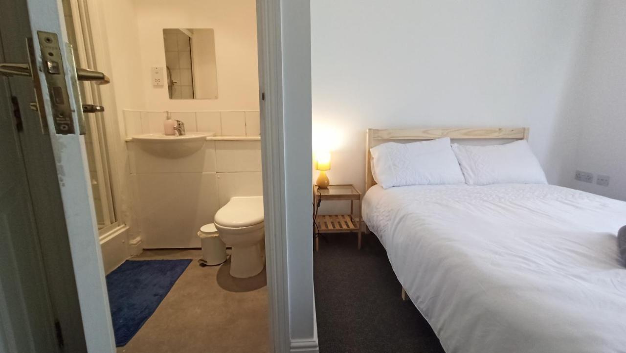 Bright, Chilled Ensuite Db In A Shared Flat! Лондон